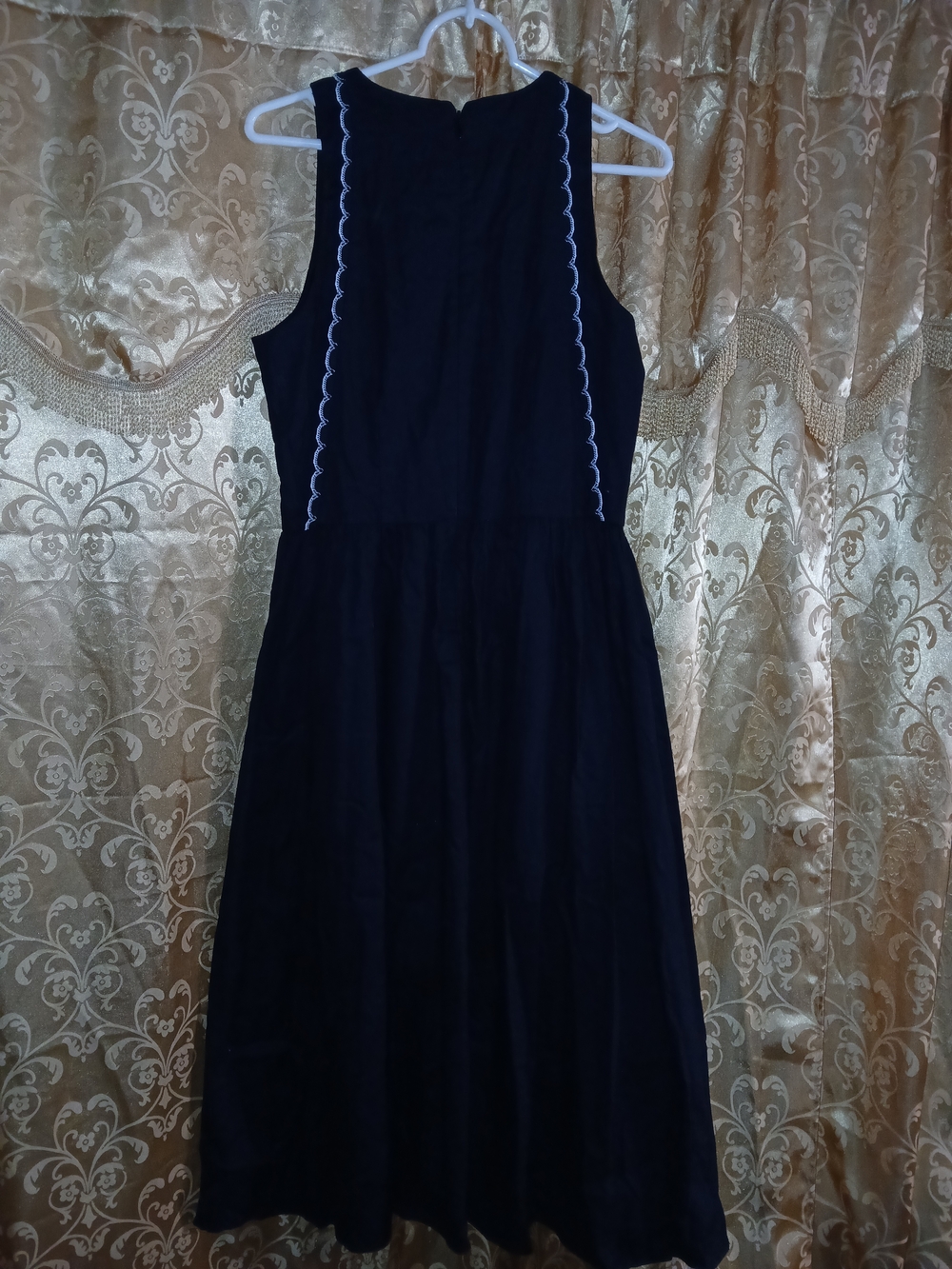 Ann Taylor Black Sleeveless Midi Dress with White Scallop Trim - Picture 5 of 7